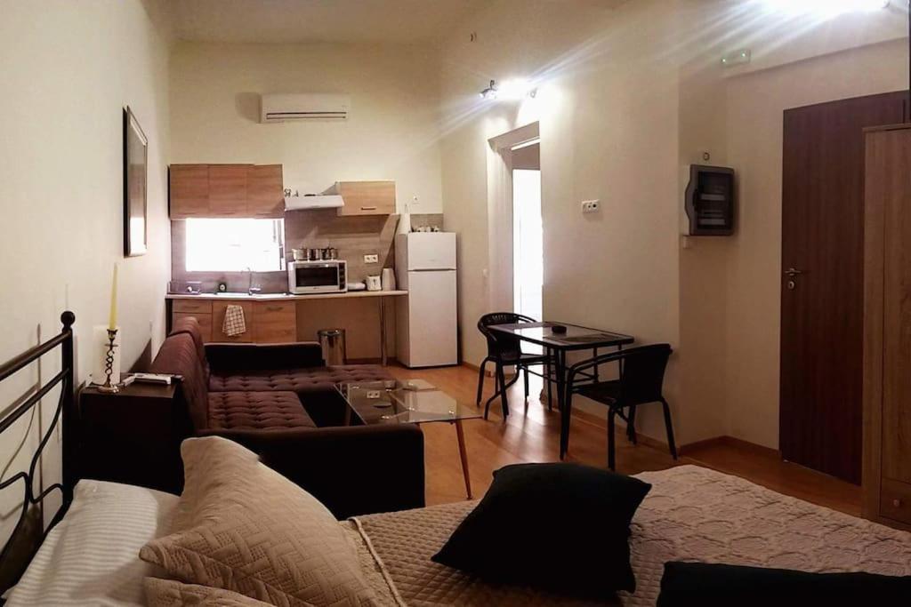 Athens-Gazi Apartments ภายนอก รูปภาพ